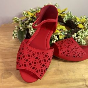 Beba| Girls Red strappy flat sandals size 34